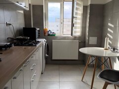 Campia Libertatii, Piata Muncii, langa scoala 75