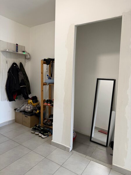 Campia Libertatii, Piata Muncii, langa scoala 75,