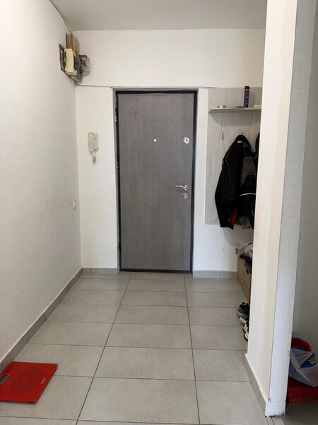 Campia Libertatii, Piata Muncii, langa scoala 75,