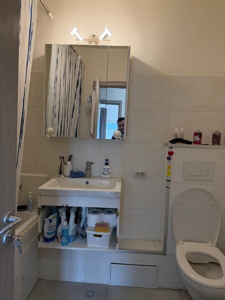 Campia Libertatii, Piata Muncii, langa scoala 75,