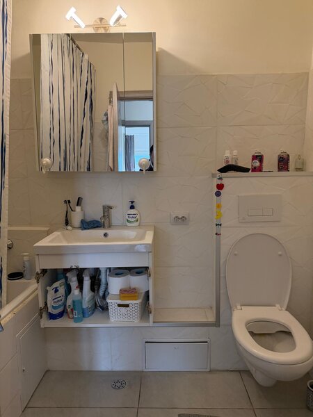 Campia Libertatii, Piata Muncii, langa scoala 75,